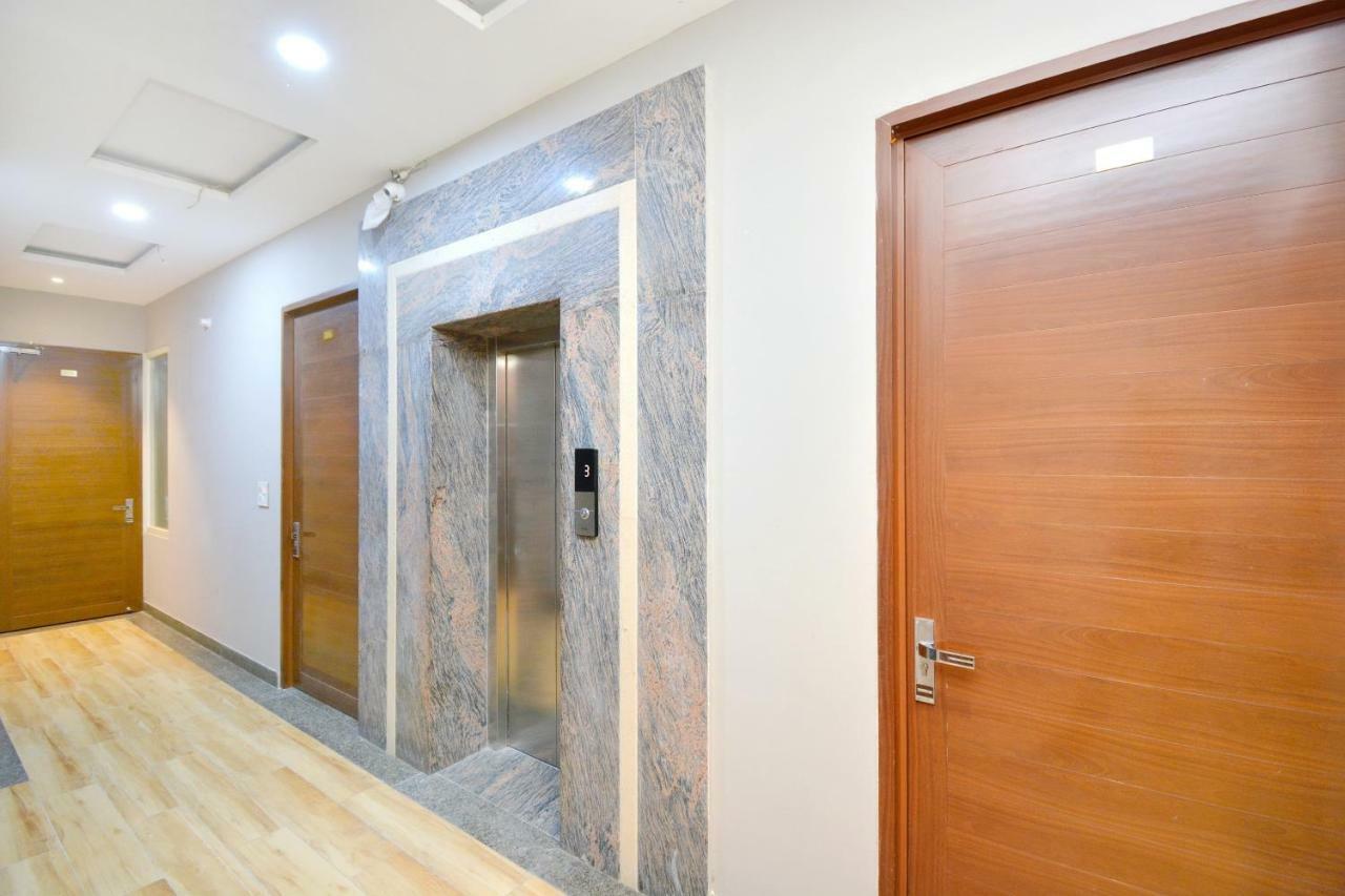 Oyo 40699 Grand Sokhi Hotel Tarn Taran Bagian luar foto